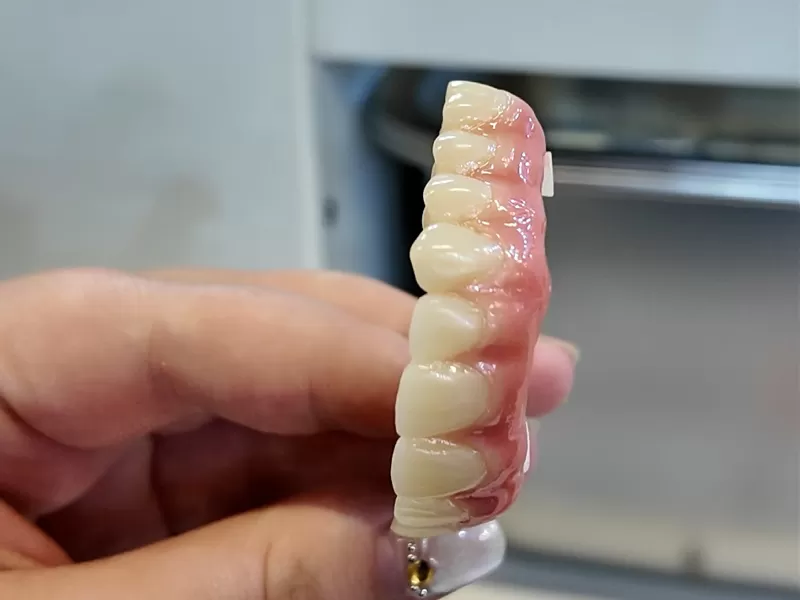 Edge mini: A Superior Intelligent Assistant Connecting with the World Edge mini: A Superior Intelligent Assistant Connecting with the World